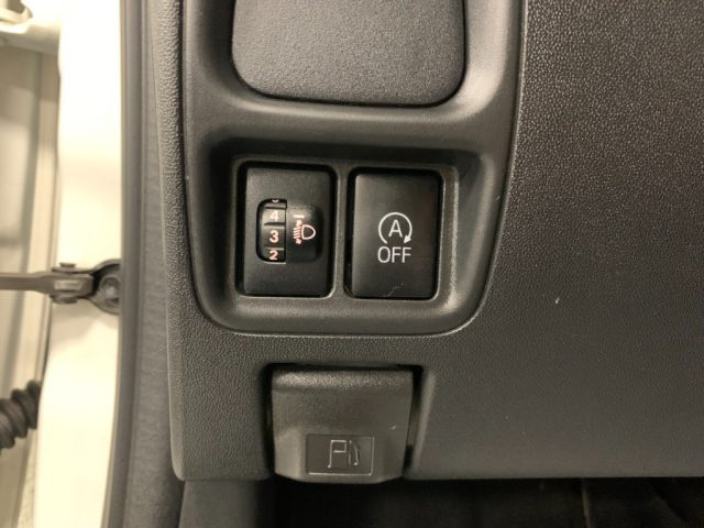 PEUGEOT 108 usata, con Volante multifunzione