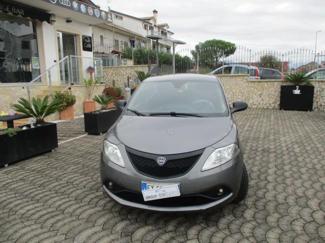 LANCIA Ypsilon usata, con ABS