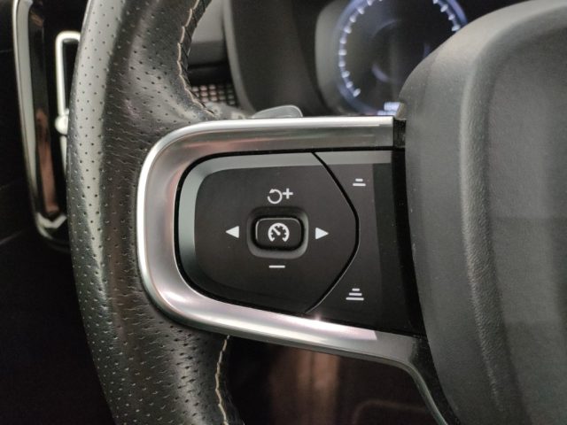 VOLVO XC40 usata, con Sedile posteriore sdoppiato