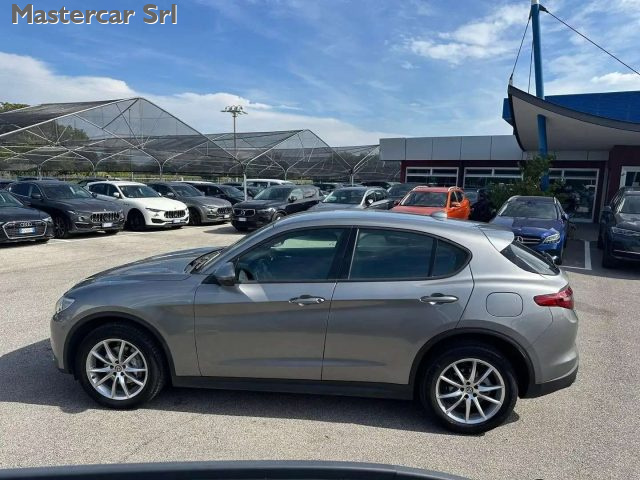 ALFA ROMEO Stelvio usata, con Boardcomputer