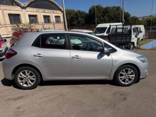 TOYOTA Auris usata 2
