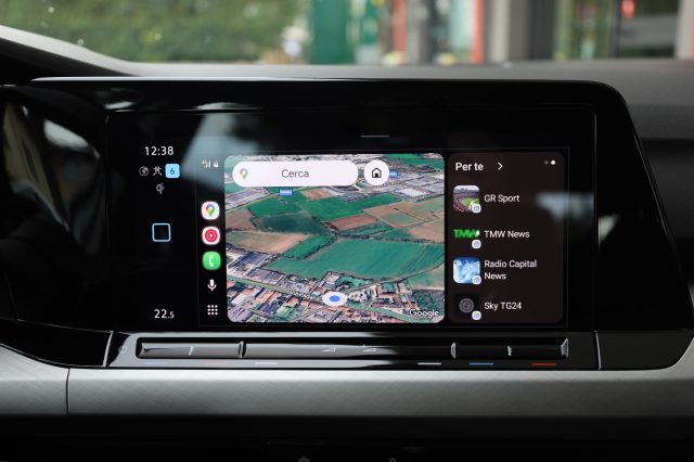 VOLKSWAGEN Golf Variant usata, con Head-up display