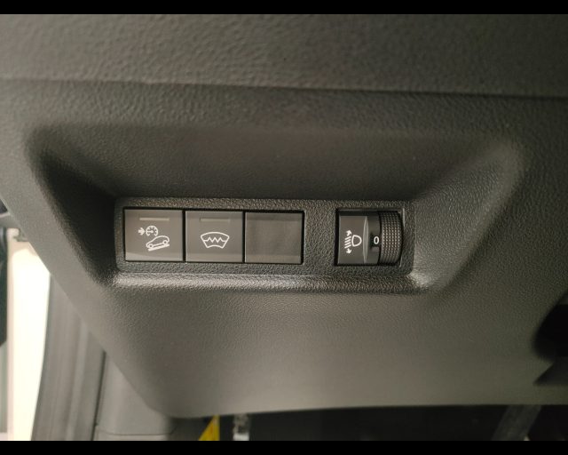 JEEP Avenger usata, con Luce d