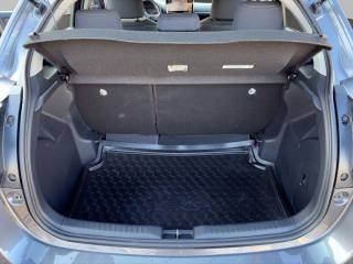 TOYOTA Yaris usata, con Riconoscimento dei segnali stradali