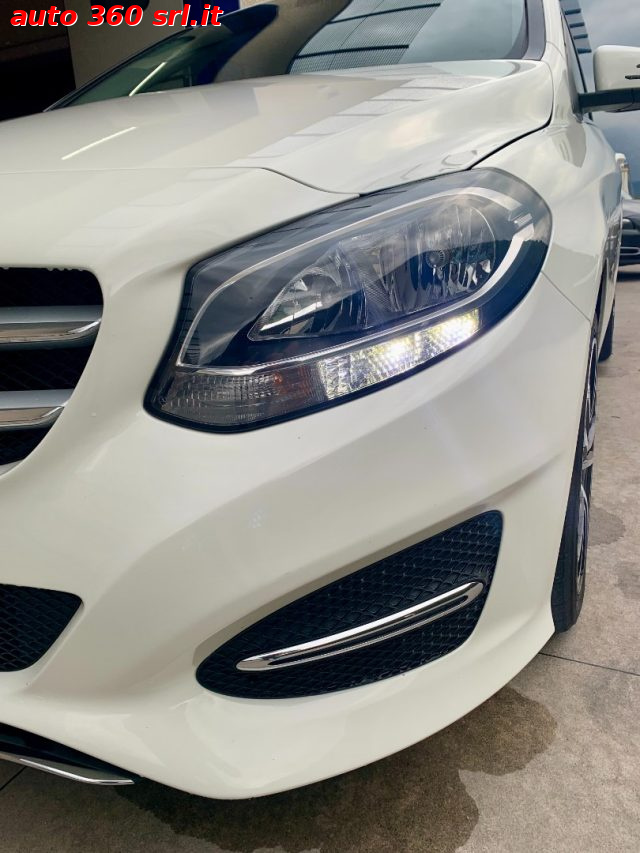 MERCEDES-BENZ B 200 usata, con Cronologia tagliandi