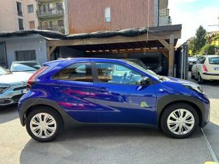 TOYOTA Aygo X usata, con Autoradio
