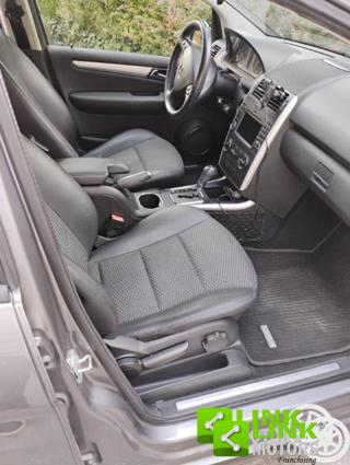 MERCEDES-BENZ A 160 usata, con Controllo automatico clima