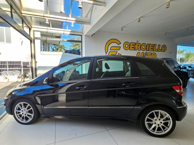 MERCEDES-BENZ B 180 usata, con Airbag laterali