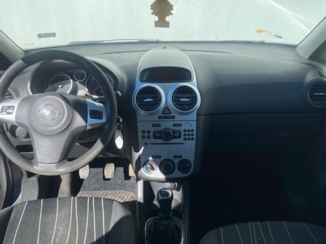 OPEL Corsa usata, con Controllo automatico clima