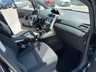 TOYOTA Verso usata 26