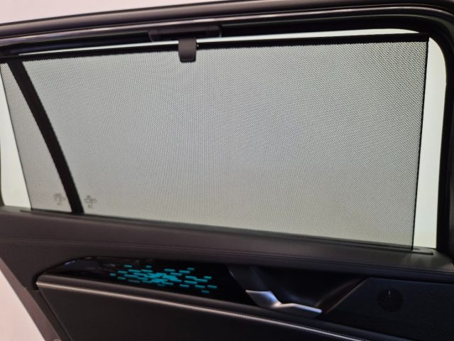 VOLKSWAGEN Passat usata, con Sensori di parcheggio posteriori
