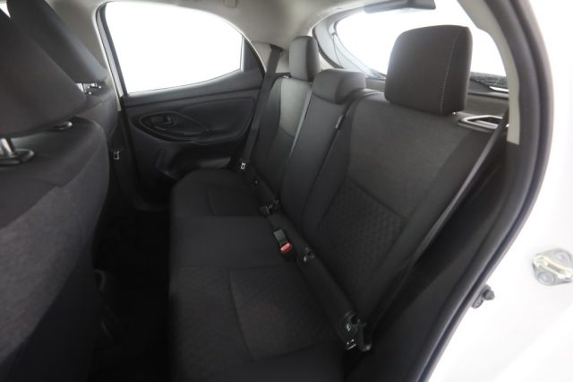 TOYOTA Yaris usata 3
