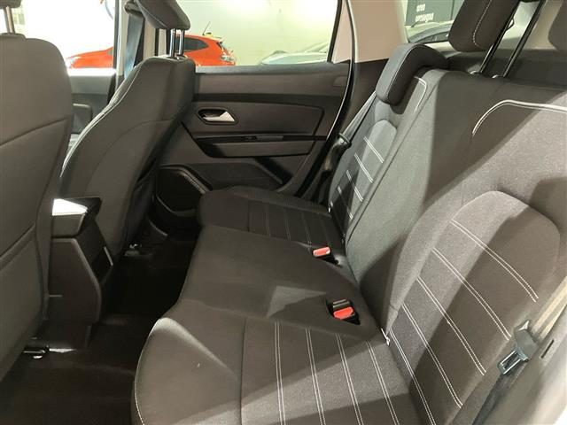 DACIA Duster usata, con Sensori di parcheggio posteriori