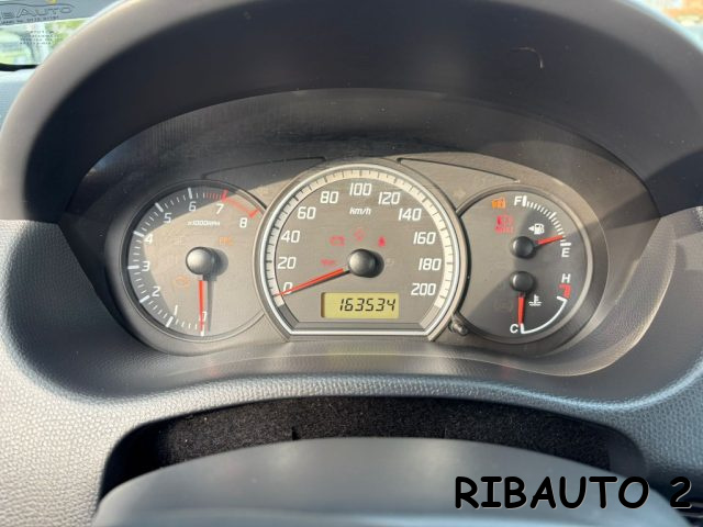 SUZUKI Swift usata, con Autoradio