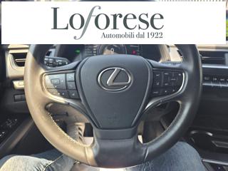 LEXUS UX 250h usata, con ESP
