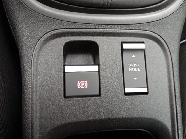 JEEP Avenger usata, con Fari LED