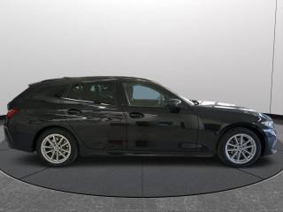 BMW 318 usata, con Fari LED