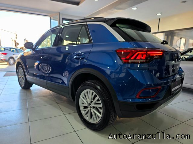 VOLKSWAGEN T-Roc usata, con Autoradio