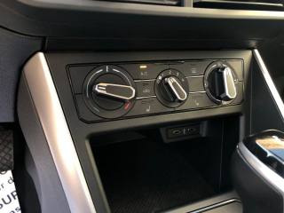 VOLKSWAGEN Taigo usata, con Autoradio digitale