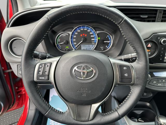 TOYOTA Yaris usata, con Cerchi in lega