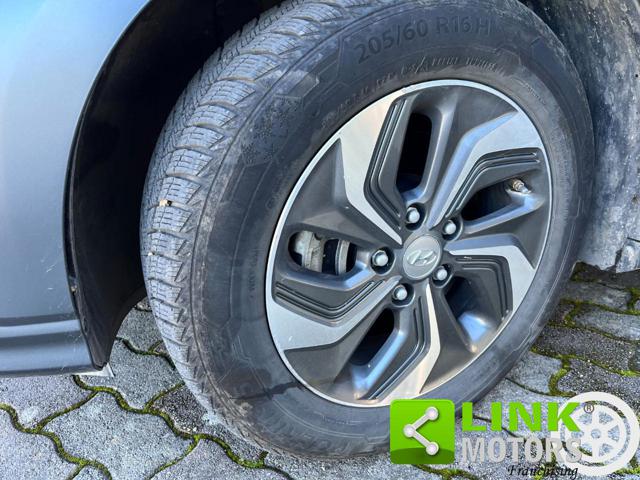 HYUNDAI Kona usata, con Luci diurne LED