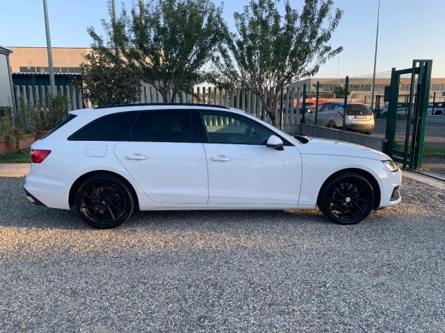 AUDI A4 usata, con Autoradio