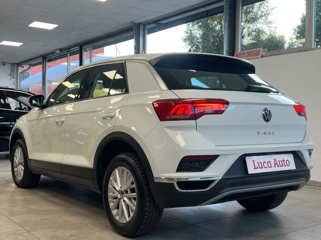 VOLKSWAGEN T-Roc usata, con Autoradio