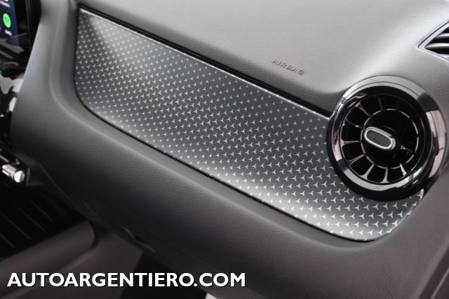 MERCEDES-BENZ GLA 180 usata, con Frenata d