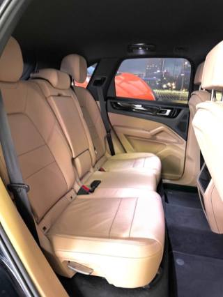 PORSCHE Cayenne usata, con Specchietti laterali elettrici