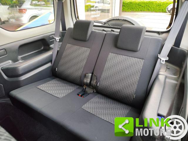 SUZUKI Jimny usata, con Autoradio