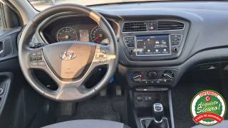 HYUNDAI i20 usata, con Airbag laterali