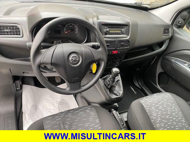 OPEL Combo usata, con Lettore CD