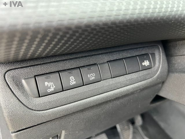 PEUGEOT 2008 usata 18