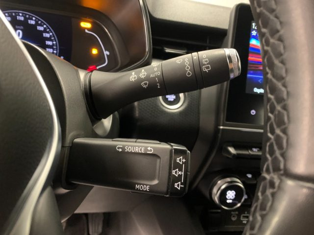 RENAULT Clio usata, con Volante multifunzione