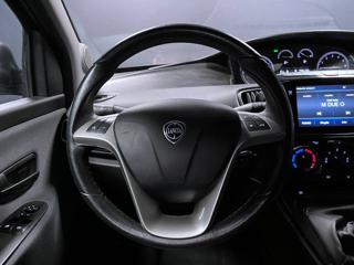LANCIA Ypsilon usata, con Servosterzo