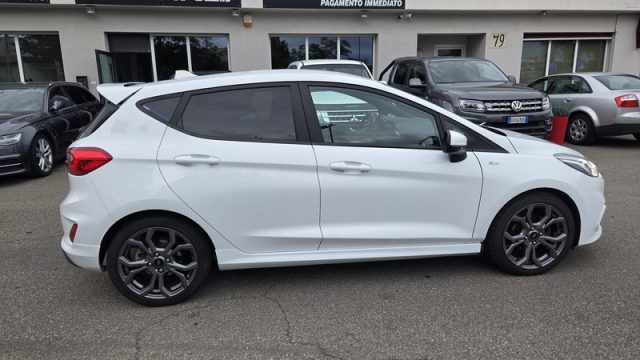 FORD Fiesta usata, con Autoradio