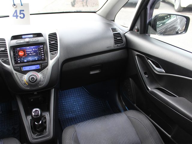HYUNDAI iX20 usata, con Volante in pelle