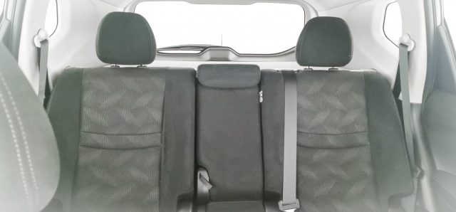 NISSAN X-Trail usata, con Sensori di parcheggio anteriori