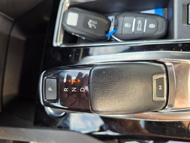 PEUGEOT 5008 usata 25