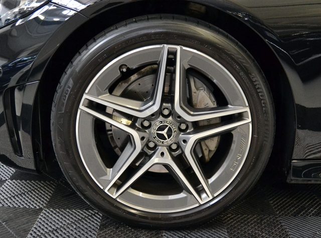 MERCEDES-BENZ C 200 usata, con Controllo elettronico della corsia