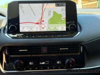 NISSAN Qashqai usata, con Fari LED