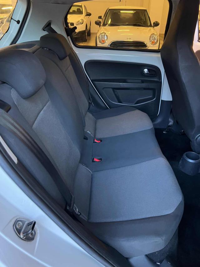 VOLKSWAGEN up! usata, con Servosterzo