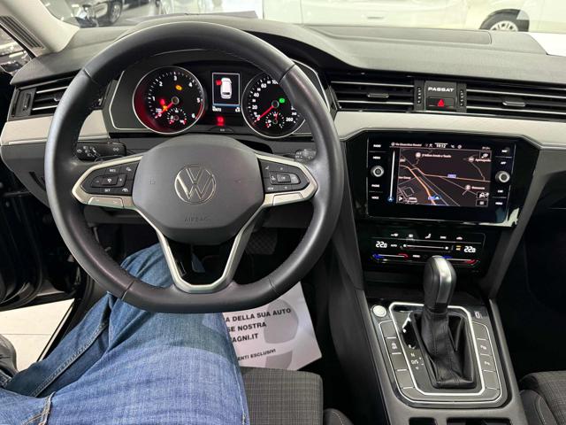 VOLKSWAGEN Passat Variant usata, con Frenata d