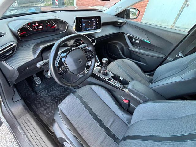PEUGEOT 2008 usata, con Airbag