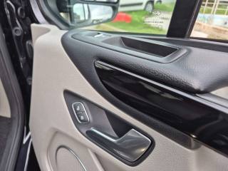 FORD Tourneo Custom usata, con MP3