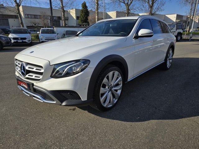 MERCEDES-BENZ E 220 usata, con Airbag Passeggero