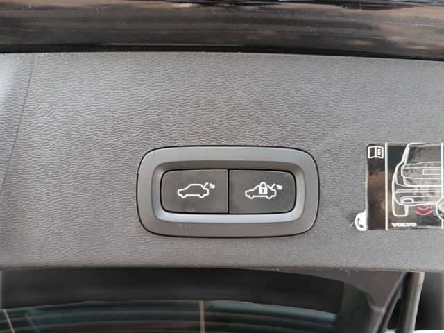 VOLVO XC40 usata, con Controllo automatico clima