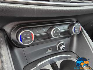 ALFA ROMEO Stelvio usata, con Park Distance Control