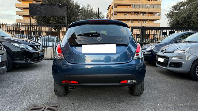 LANCIA Ypsilon usata, con Autoradio