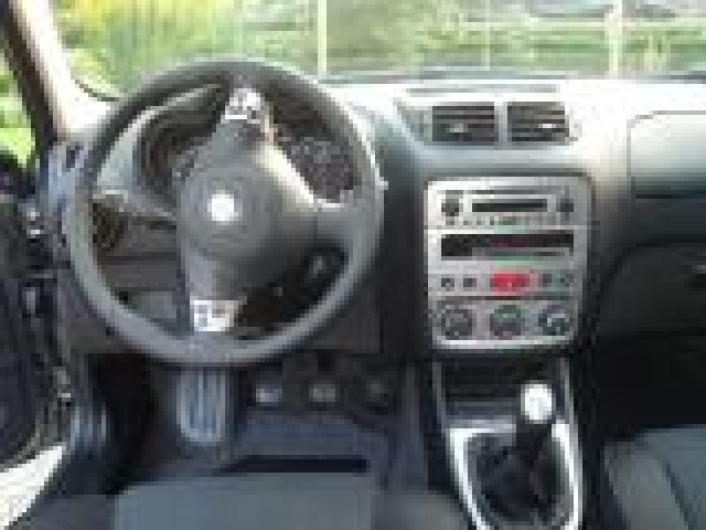 ALFA ROMEO 147 usata, con Airbag laterali